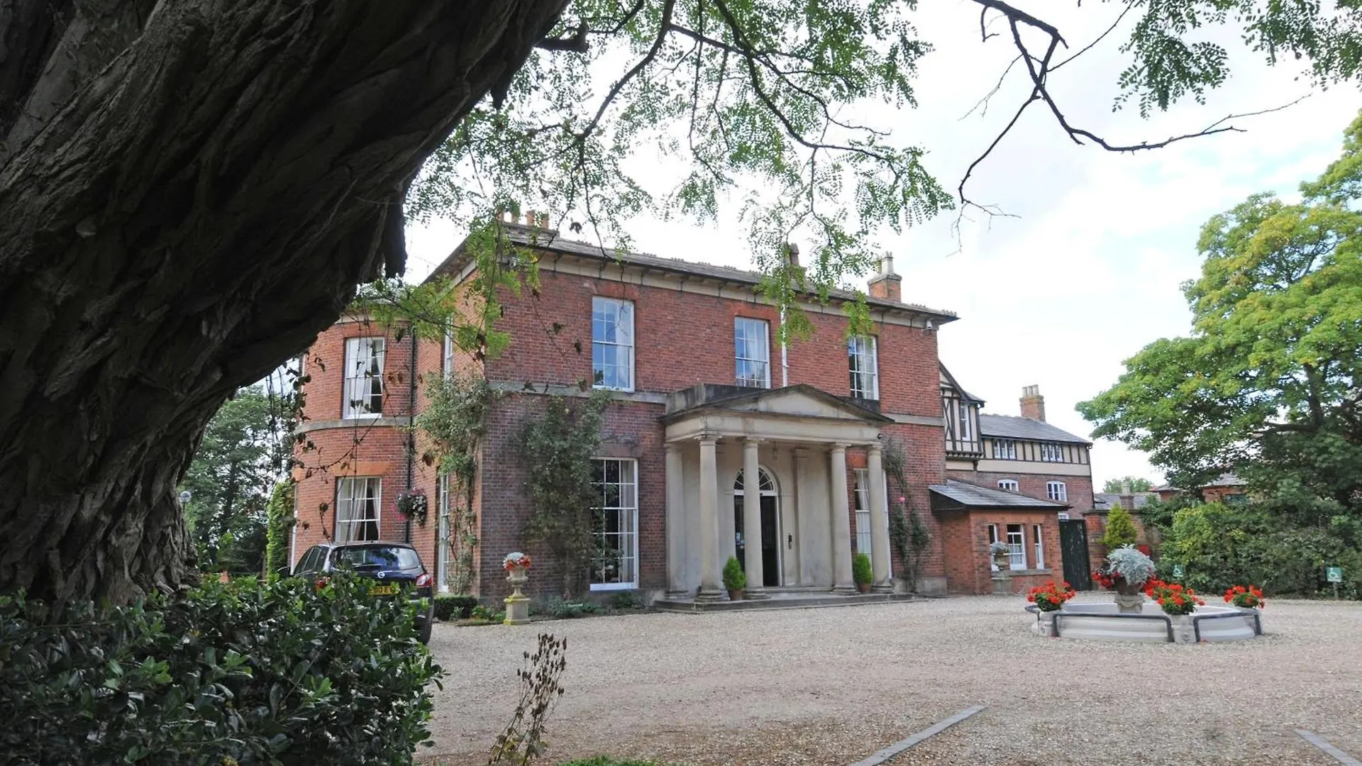 Where to Stay in Shropshire: 6 Best 3-Star Hotels