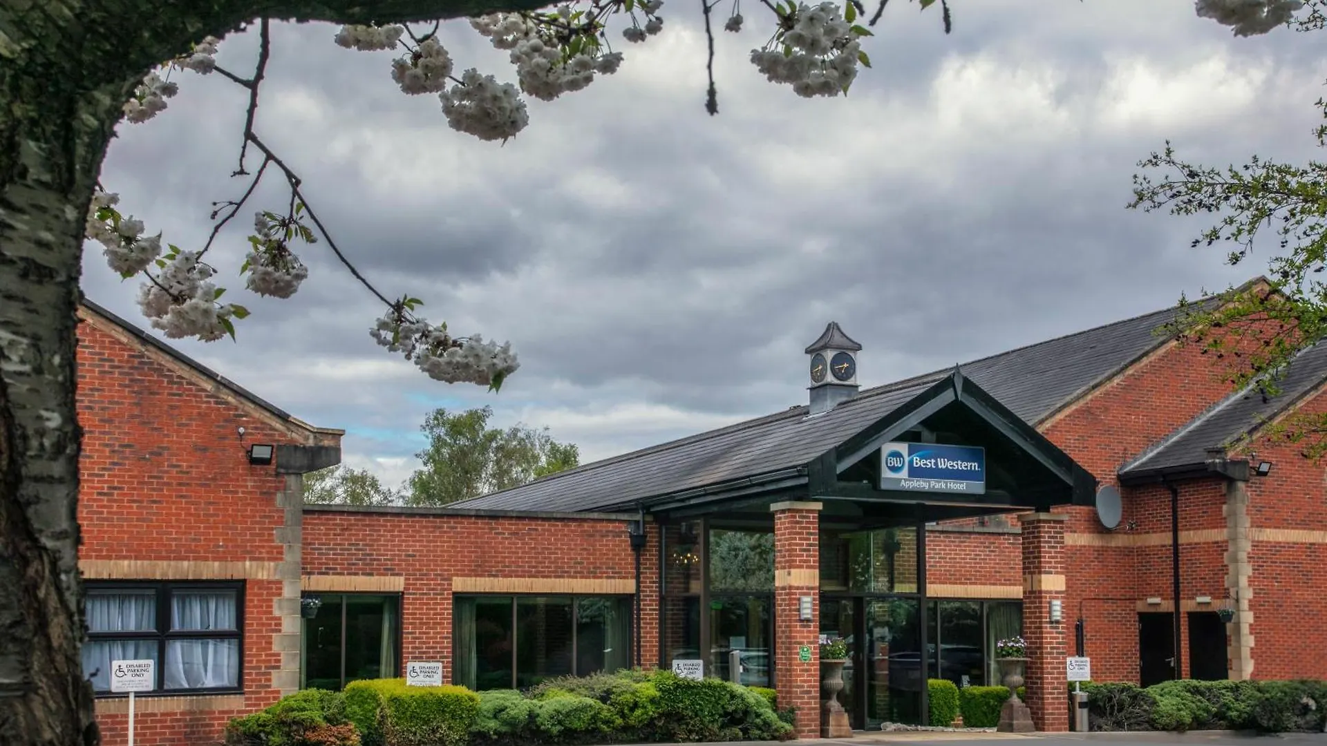 4 Smart Leisure Hotels Near The Battlefield Line Worth Booking