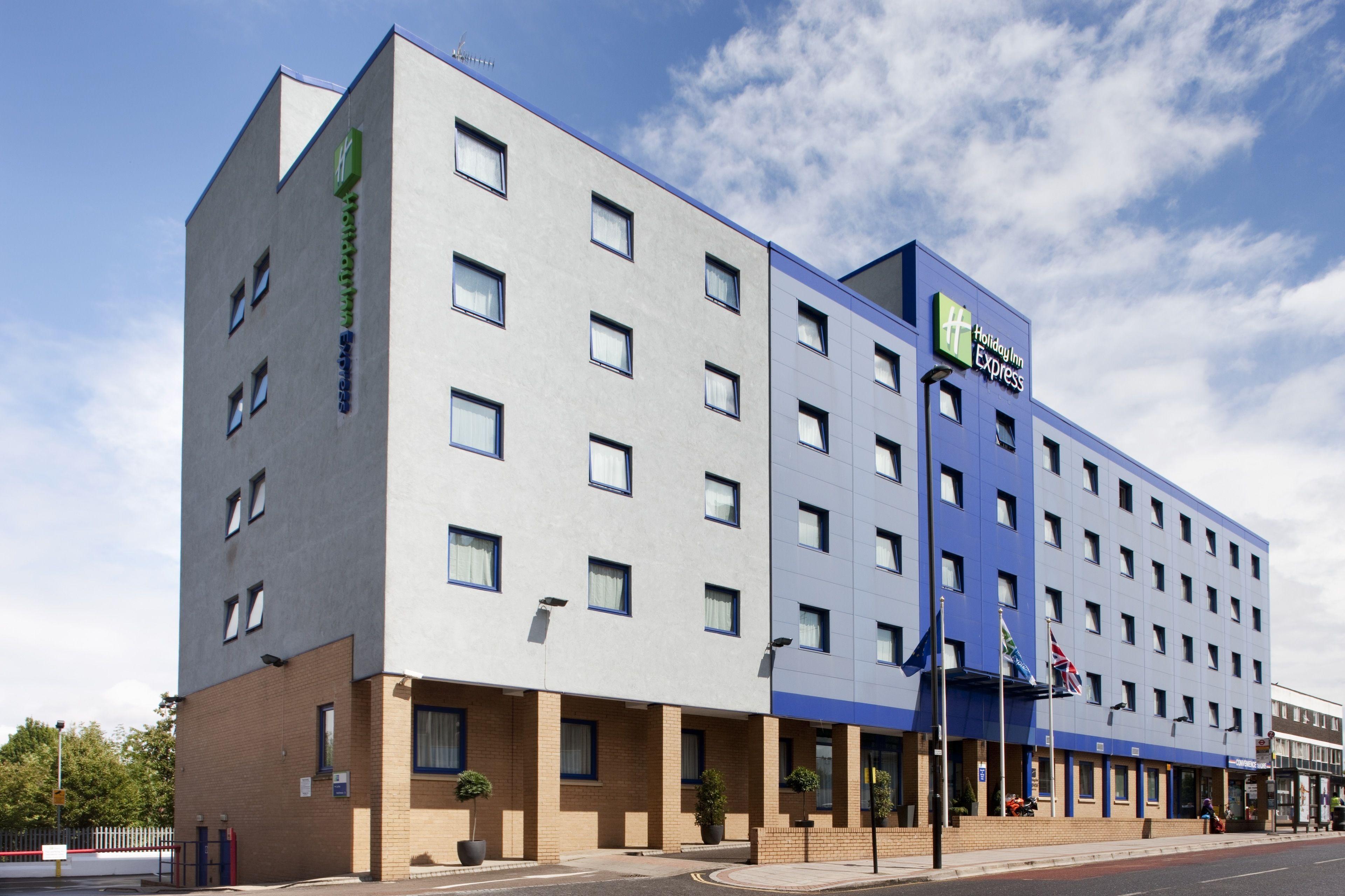 9 Family-Friendly West London Hotels Worth Booking