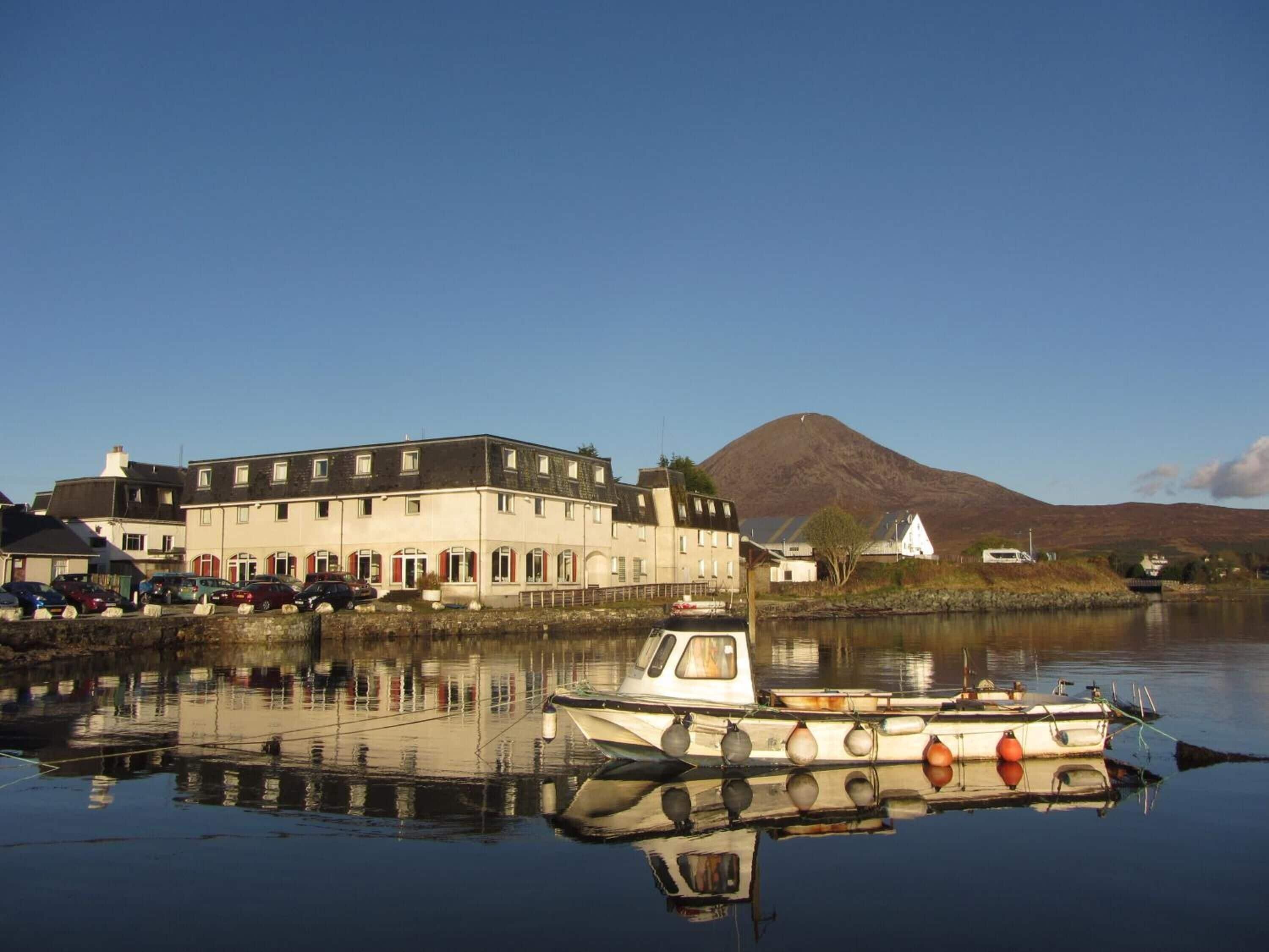 Staying in the Highlands: 14 Beach Hotels Compared