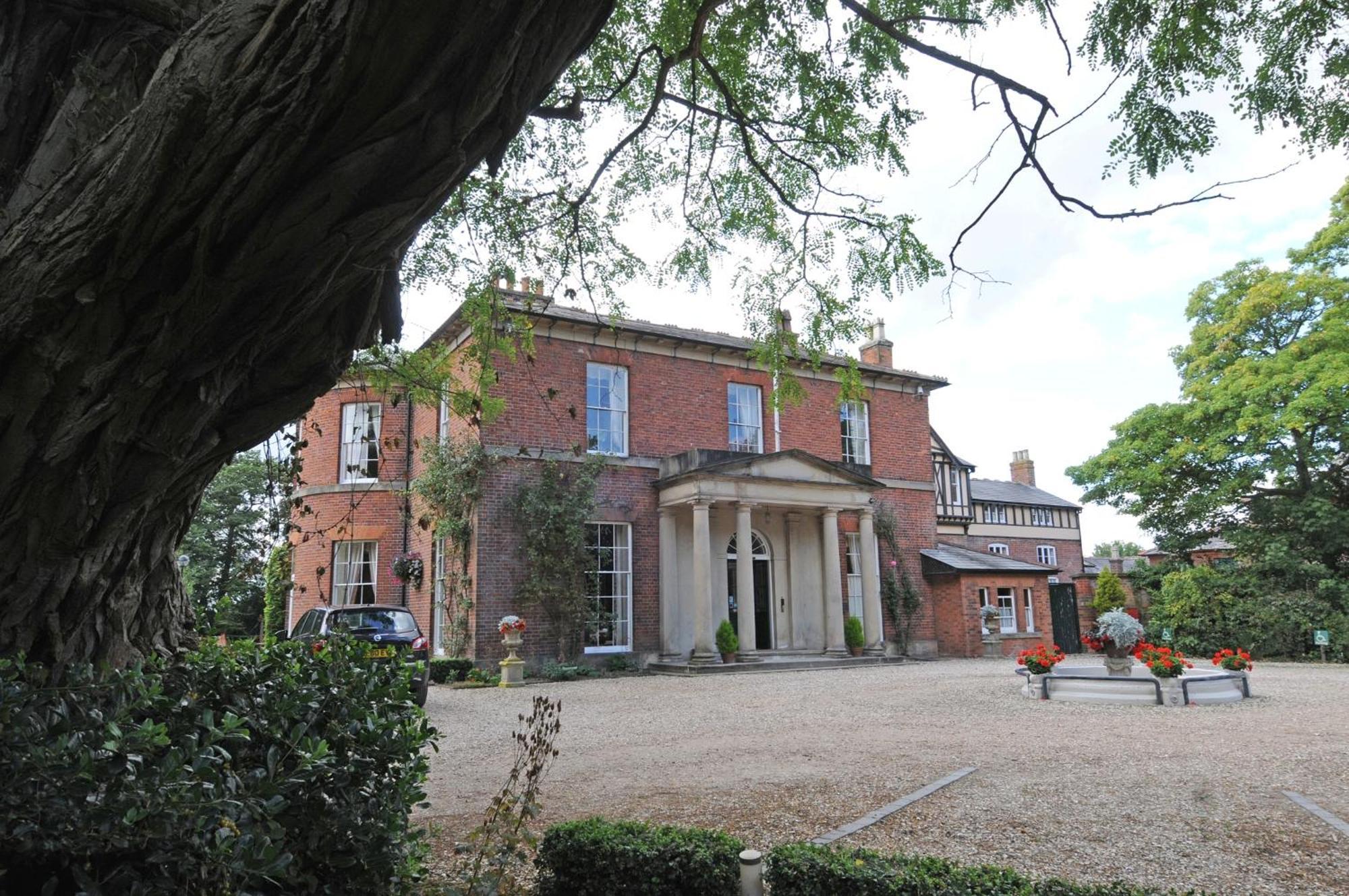 Where to Stay in Shropshire: 6 Best 3-Star Hotels
